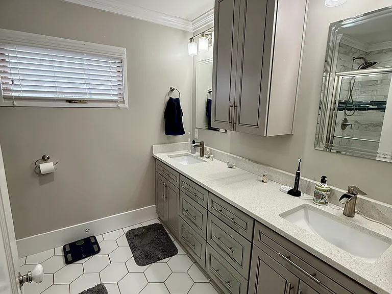 1605 S Detroit Ave — Photo 12