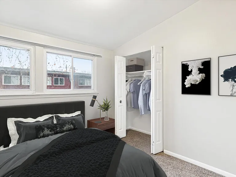 Village Grove Apartments — Photo 20