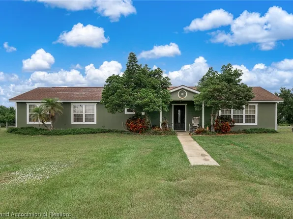 1045 N Lake Dr, Lorida, FL 33857