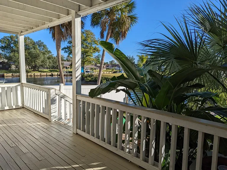 1349 Capri Dr — Photo 21