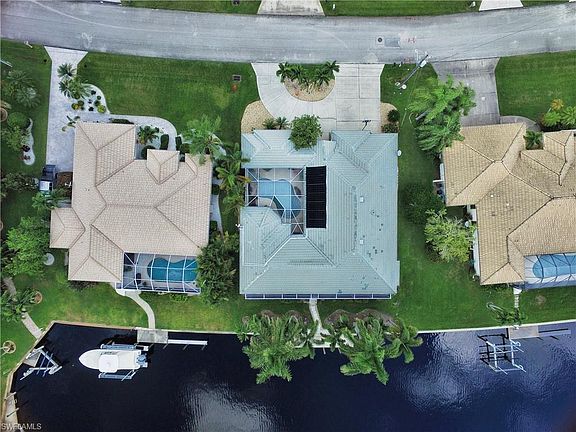 3rd image of 3412 Curacao Ct
