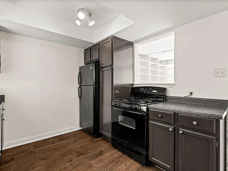1963 Lexington St #2 — Photo 9