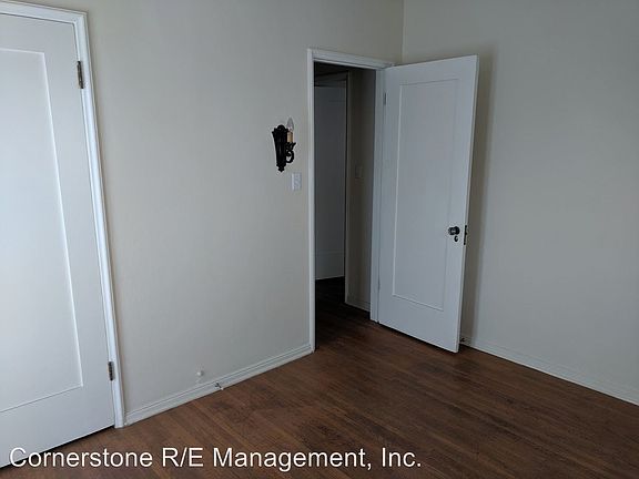 4th image of 918 E Topeka St APT 3