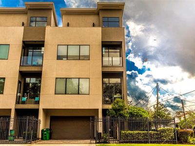 1702 Johnson St, Houston, TX, 77007