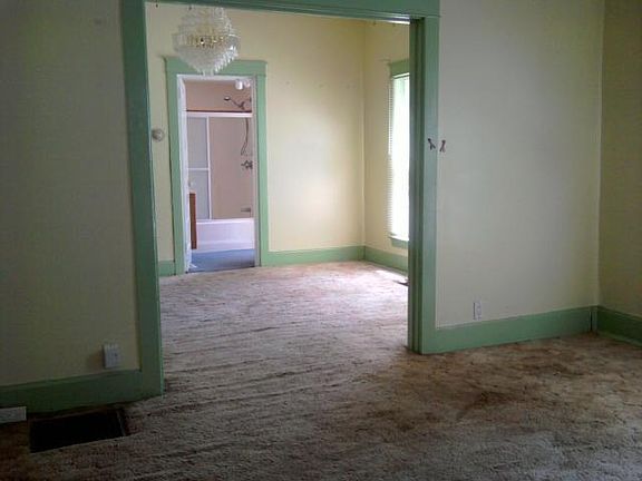 5th image of 1119 S Dodgion St