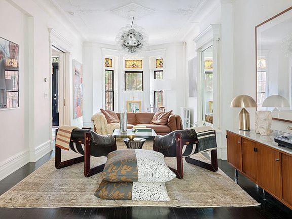 4th image of 558 Jefferson Ave #1FMY