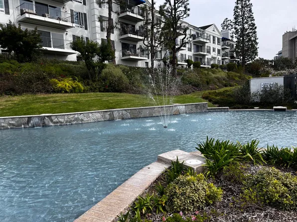 300 Cagney Ln APT 210, Newport Beach, CA 92663