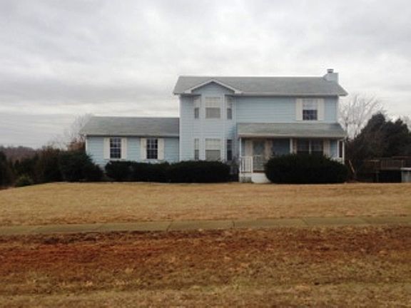 3rd image of 3015 S Woodland Dr