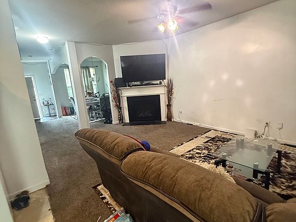 4th image of 6572 Woodwell Dr