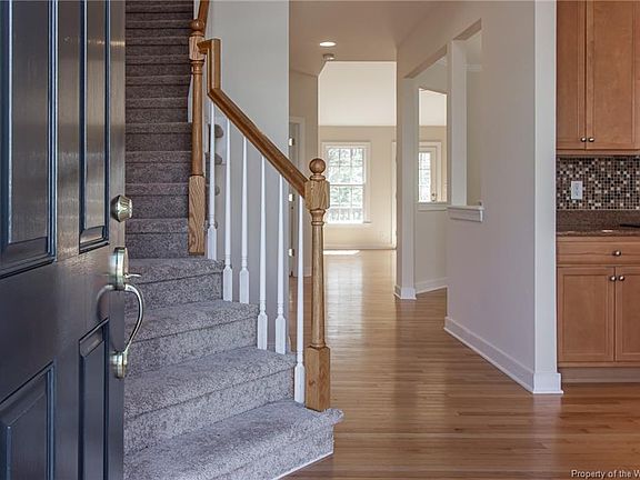 3rd image of 505 Shaindel Dr