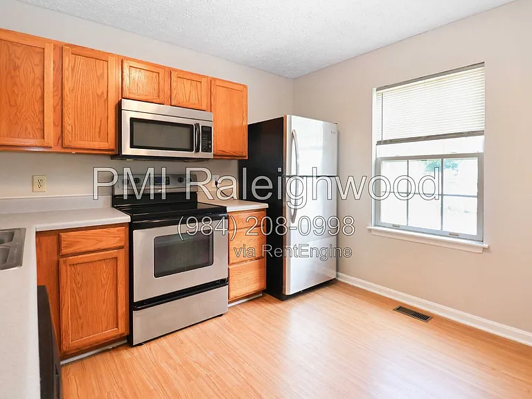 1709 Calypso Ct — Photo 9