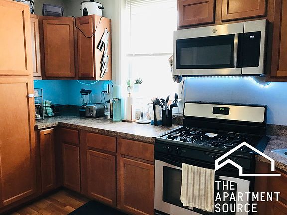 3rd image of 2920 N Allen Ave #1