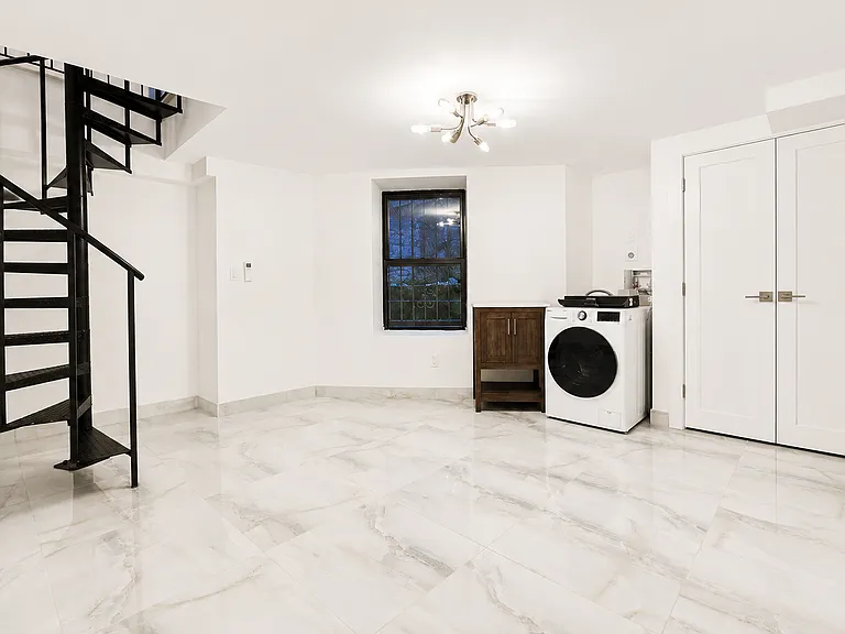 524 W 134th St #1C — Photo 8