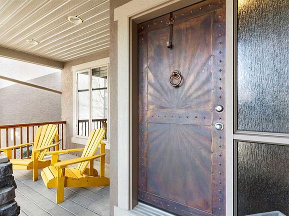 2nd image of 102 Discovery Ridge Way SW