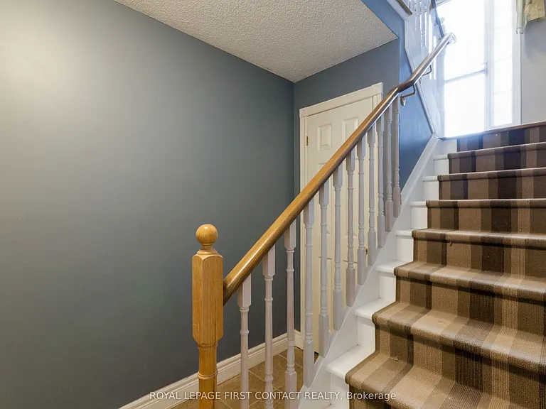 238 Wessenger Dr #UPPER — Photo 18