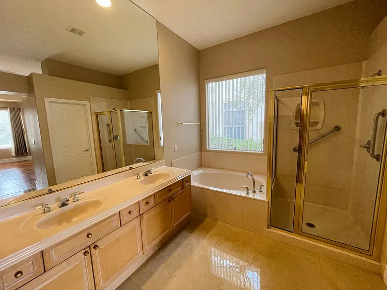 231 Cliff Valley Dr — Photo 25