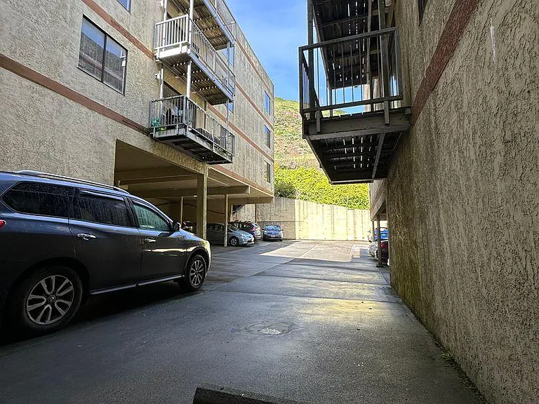 125 Gardenside Dr — Photo 1