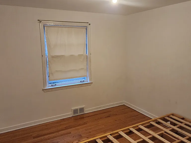 9007 Bronx Ave #4 — Photo 4