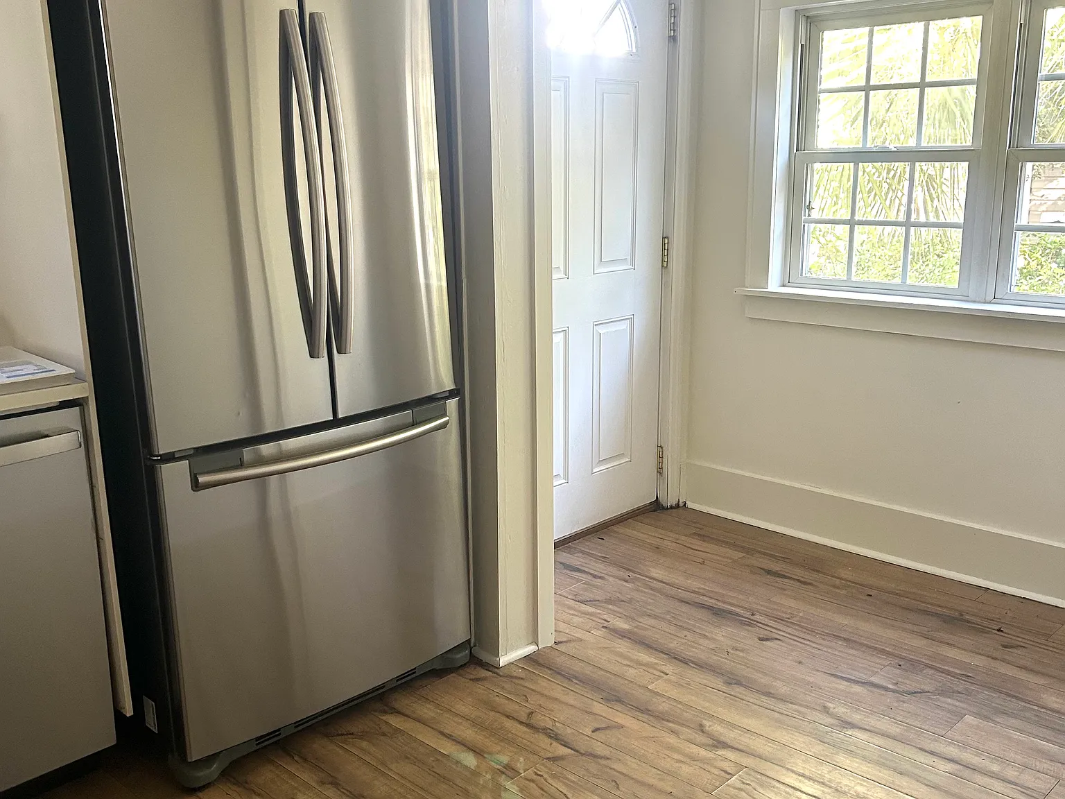 2 bed, 1100 sqft, $3,000 — Photo 3