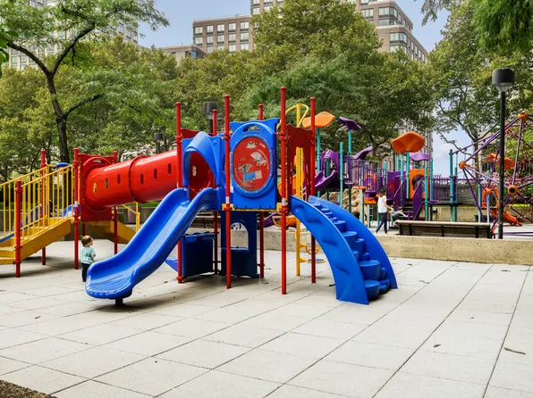 165 West End Avenue image 11 of 11