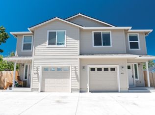 919 W 2nd St, Medford, OR 97501