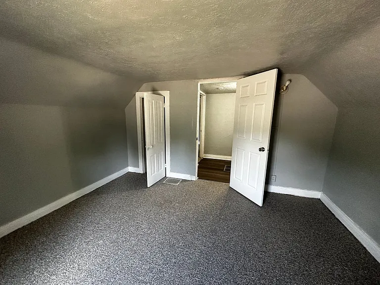 723 Shirland Ave — Photo 11