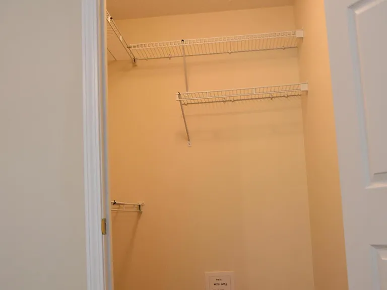 7217 Michael Benjamin Cir — Photo 11