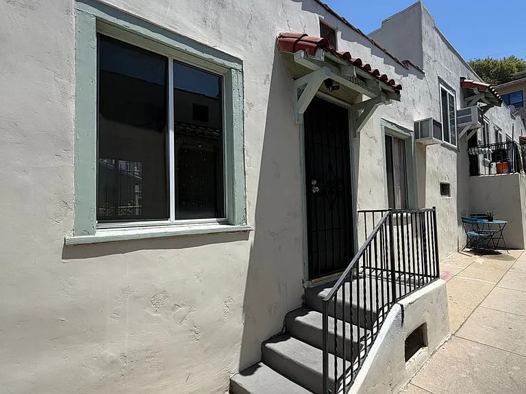 1512 N Glendale Blvd — Photo 11