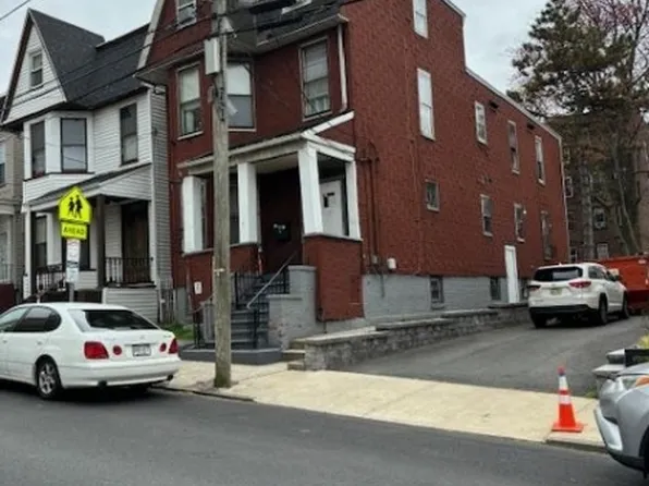 153 Fairview Ave #2, Jersey City, NJ 07304
