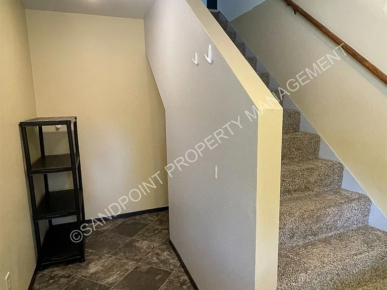 1021 N Florence Ave #A — Photo 2