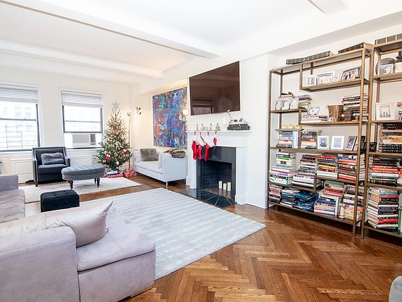 4th image of 1085 Park Ave APT 3A