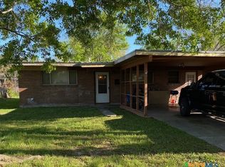 711 Hybiscus Ln, Victoria, TX 77904