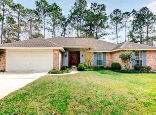 2163 McDonald St, Mandeville, LA 70448