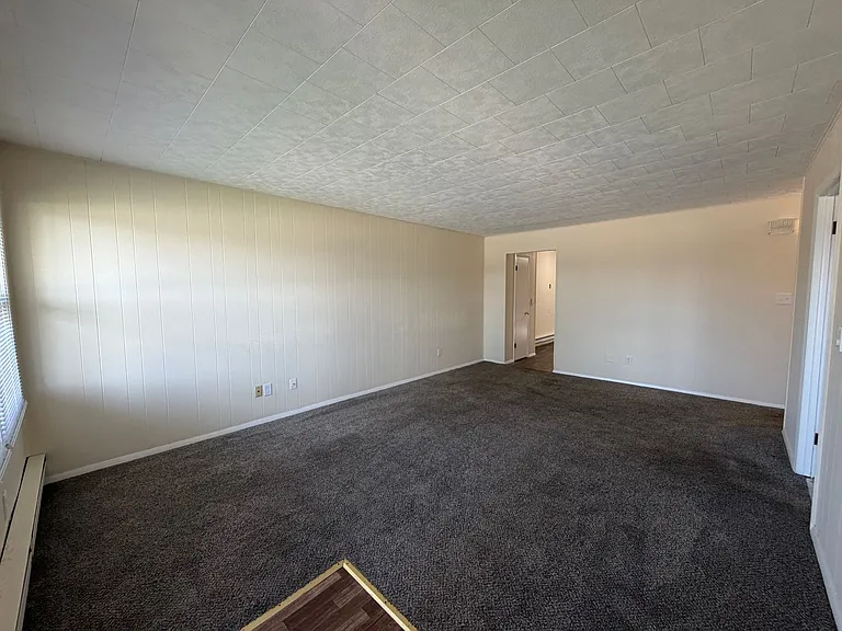 201 Martin Ct — Photo 5