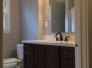 541 Blackstone St, Uxbridge, MA 01569