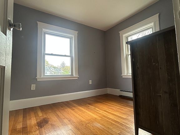 5th image of 97 Cheever St