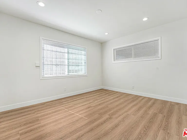 525 N Sweetzer Ave #3 — Photo 8