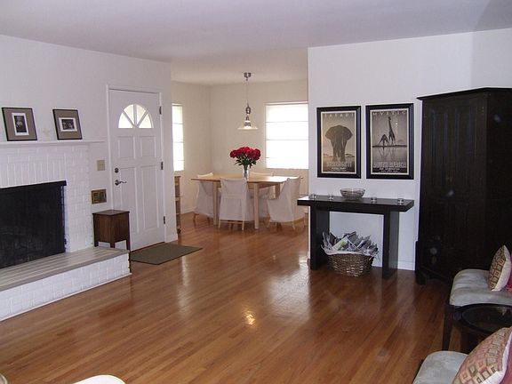 Open concept living & dining