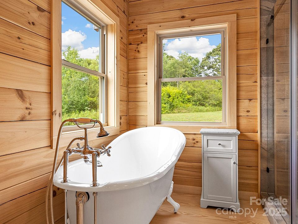 13th image of this home