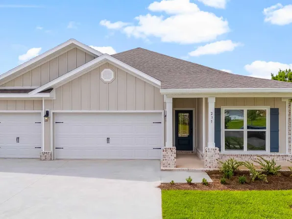 235 Owls Head Farms Blvd, Freeport, FL 32439