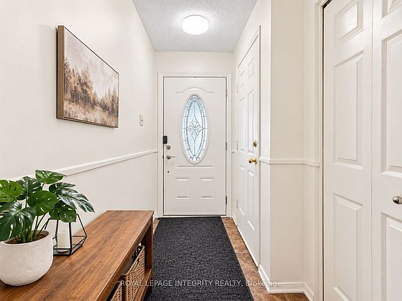 3rd image of 17 Constable St