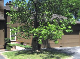 5672 Deville Ct, East Lansing, MI 48823