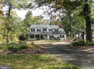 2160 Hillcrest Rd, Quakertown, PA 18951