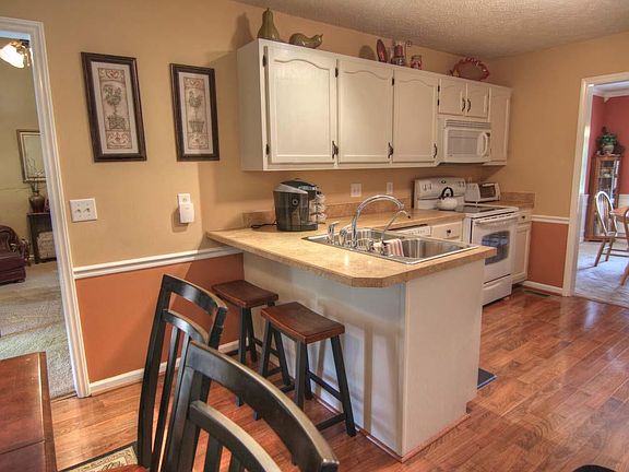 5th image of 1715 Bridget Dr