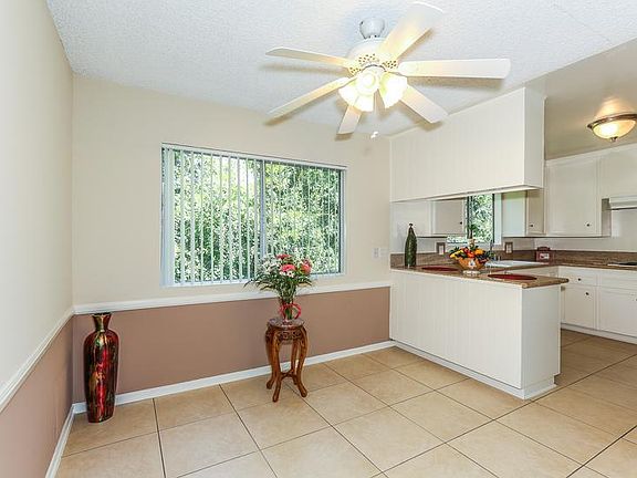 4th image of 634 W Sierra Madre Blvd APT B