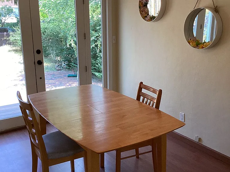 443 N Laguna St — Photo 2