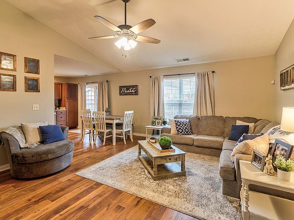 5th image of 12920 Kingsley Ct