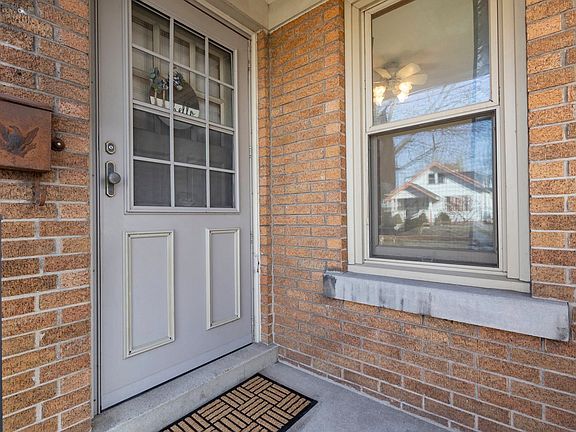 4th image of 2111 Hamilton St