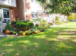 First Meadowbrook Co-Op, Hamden, CT 06518