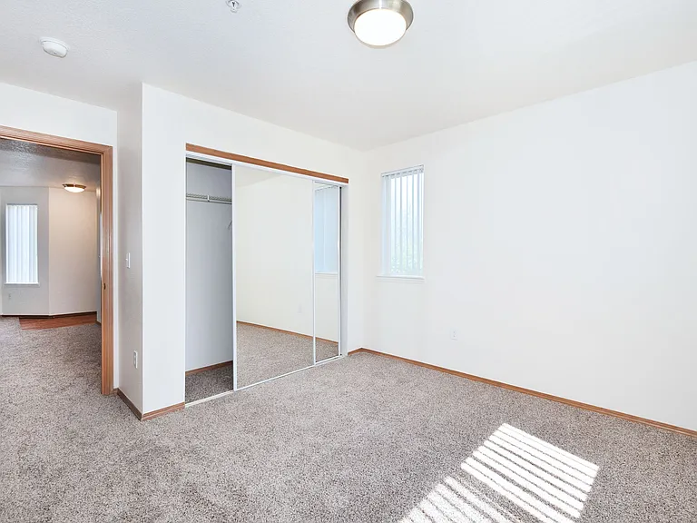 Pleasant Ridge Apartments — Photo 36